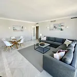 Coral 63 By Homeprive * Dénia
