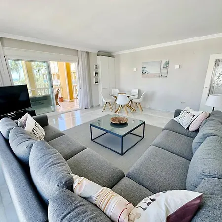 Coral 63 By Homeprive Apartament Denia