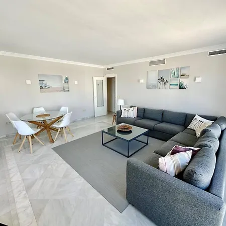 Coral 63 By Homeprive Apartament *